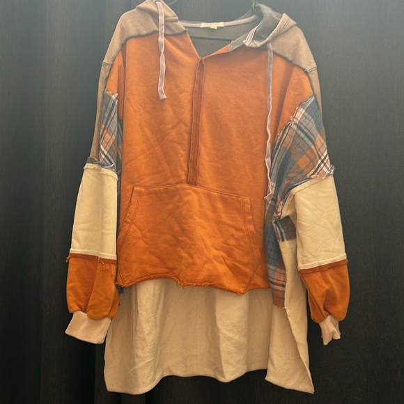 Oversize hooded sweatshirt - Picture 2 of 5